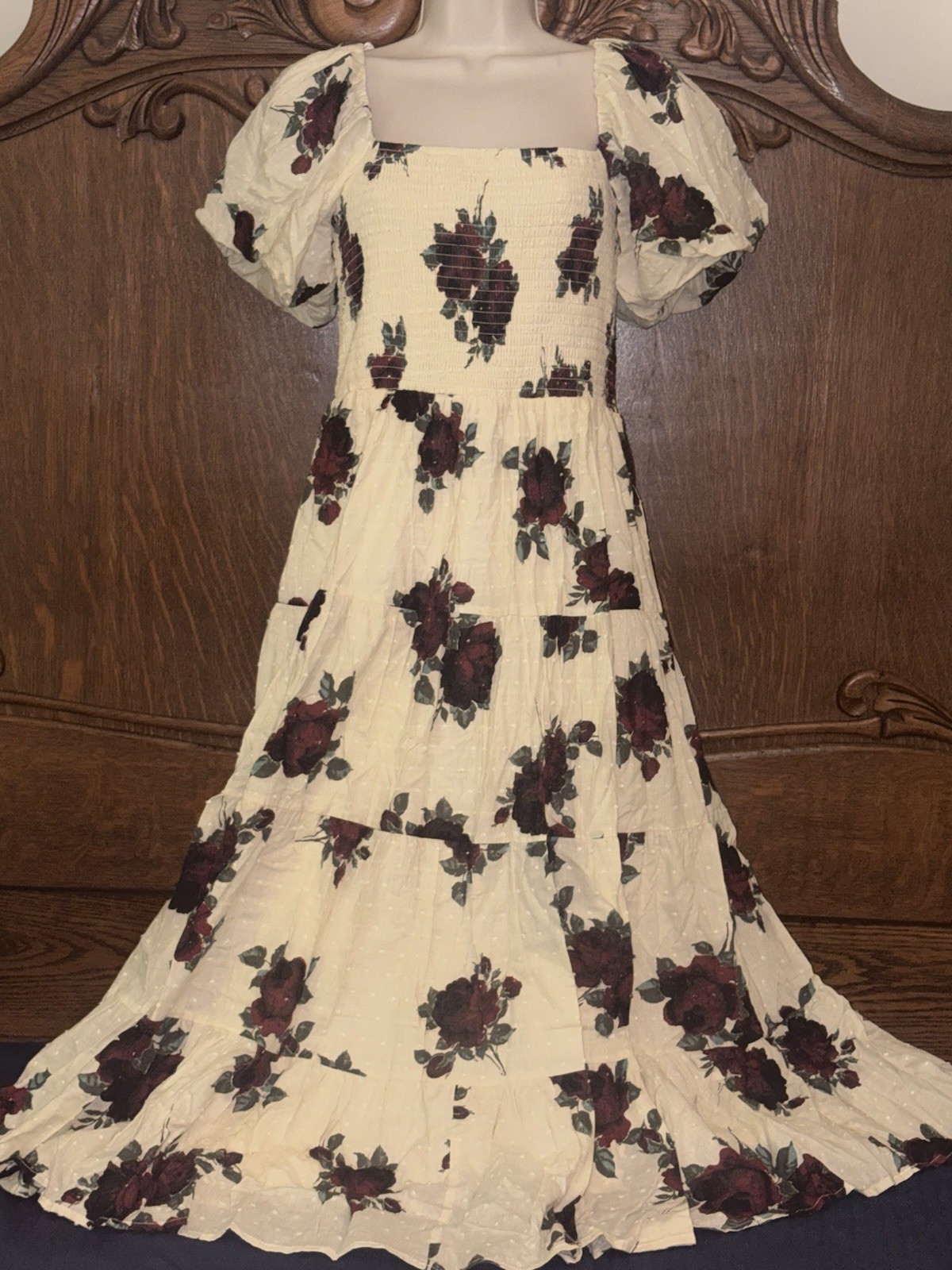 francesca\'s Ivory Burgundy Floral Square Neck Puff Sleeve Smocked Maxi Dress S francesca\'s Ivory Burgundy Floral Square Neck Puff Sleeve Smocked Maxi Dress S