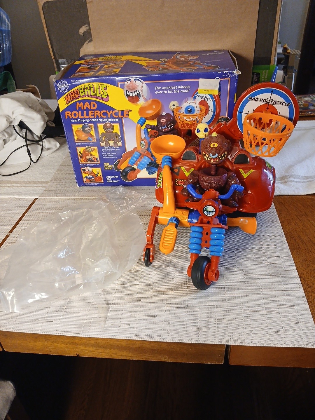 VINTAGE 1986 Amtoy Madballs Mad Rollercycle 100% Complete W BOX Nice Shape VINTAGE 1986 Amtoy Madballs Mad Rollercycle 100% Complete W BOX Nice Shape