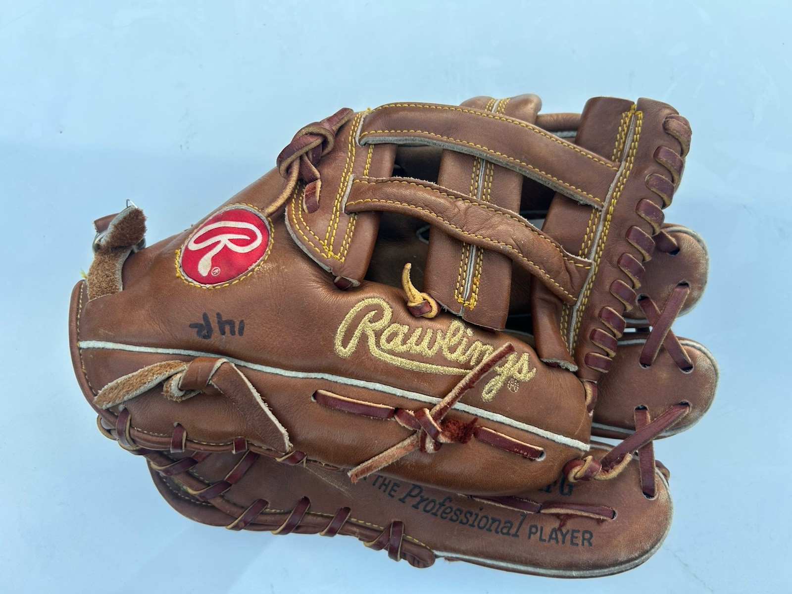 Vintage Rawlings PRO-1000HFG USA Heart of The Hide Fastback Baseball Glove RHT