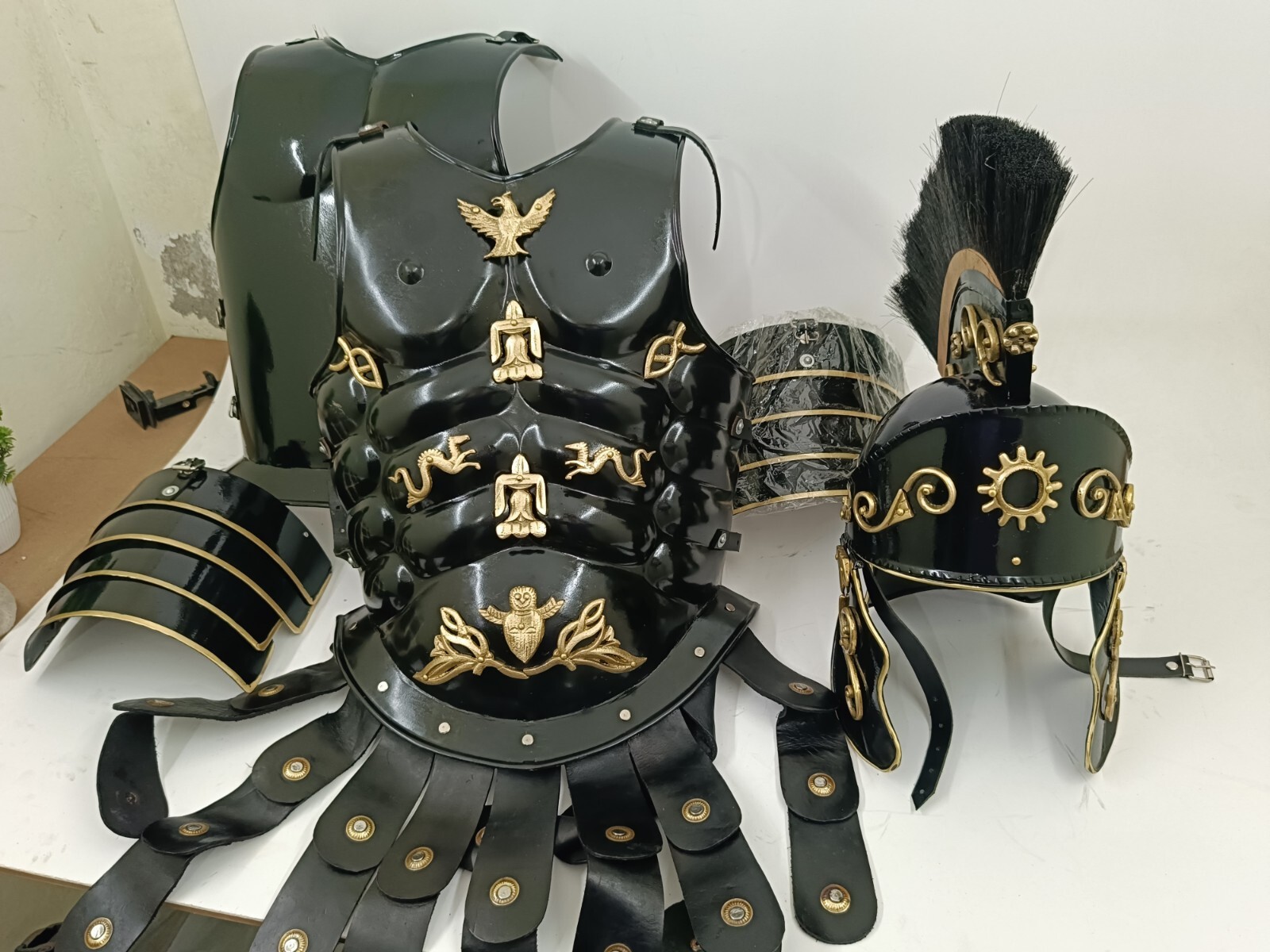 Vintage Heroic Black Muscle Greek Gladiator Cuirass  Anatomical Cosplay Gift