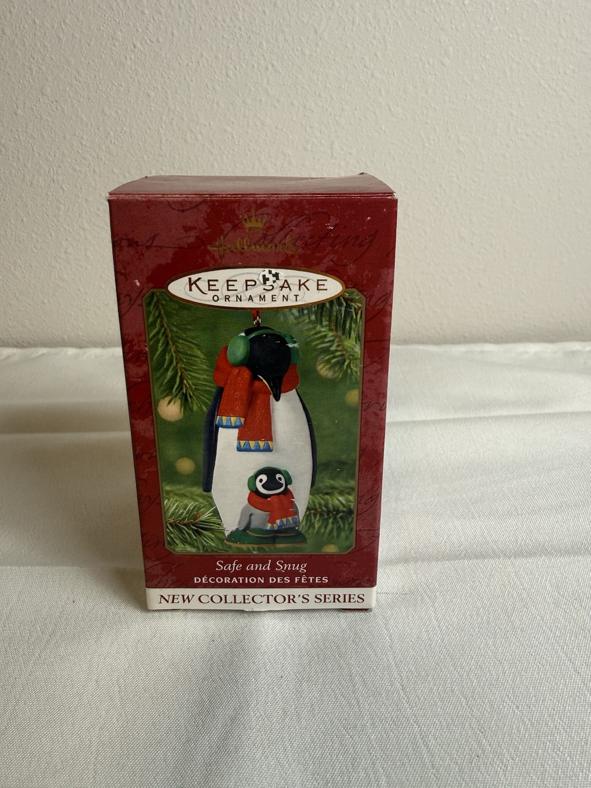 Hallmark Christmas Ornament 2001 Collectible Hallmark Christmas Ornament 2001 Collectible