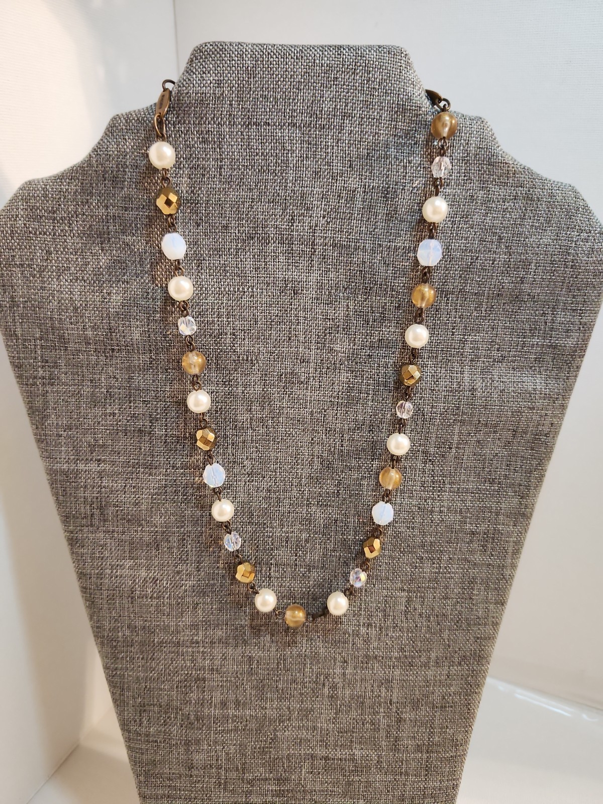 Sabika Classics High-end  European And Swarovski Crystal Necklace 18\