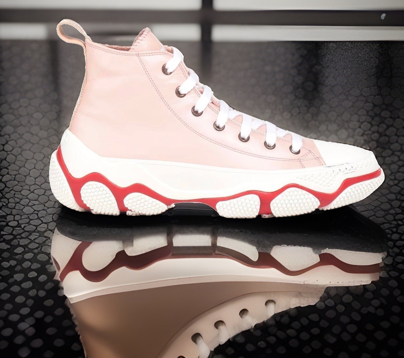 RED by Valentino Garavani Leather Antique Rose Sneakers Hightop Italy US7 EU37 RED by Valentino Garavani Leather Antique Rose Sneakers Hightop Italy US7 EU37