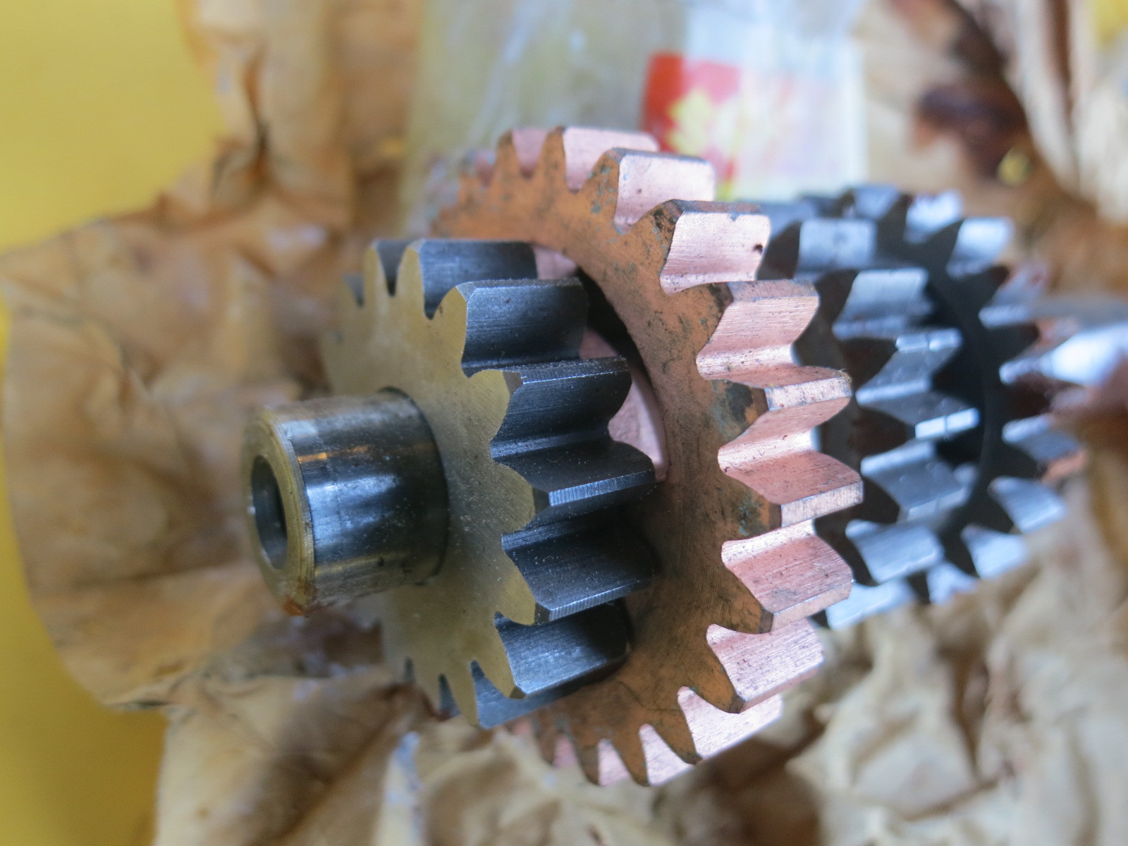 NOS Suzuki ts125 rv125 RV 125 TS  countershaft TRANSMISSION GEARS 1971-1974