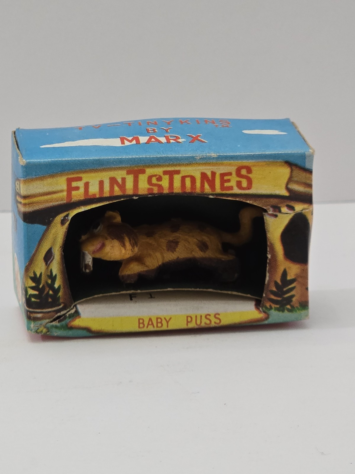 Vintage Marx Tinykins Flintstones 1960s Baby Puss Cat Figurine - HTF NOS Im Box Vintage Marx Tinykins Flintstones 1960s Baby Puss Cat Figurine - HTF NOS Im Box