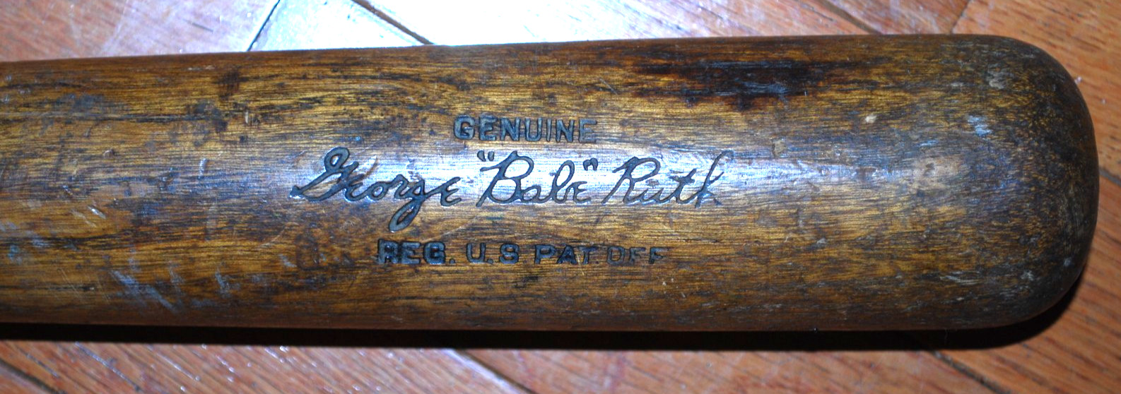 Early 1930\'s Babe Ruth 40HB Hackberry Wood Hillerich & Bradsby 35in Baseball Bat Early 1930\'s Babe Ruth 40HB Hackberry Wood Hillerich & Bradsby 35in Baseball Bat