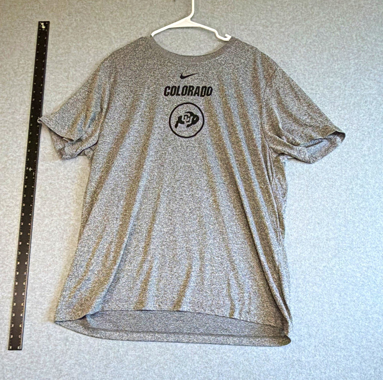 Nike Colorado Buffaloes NCAA Gray Short Sleeve T-Shirt Shirt Men’s Size M Nike Colorado Buffaloes NCAA Gray Short Sleeve T-Shirt Shirt Men’s Size M