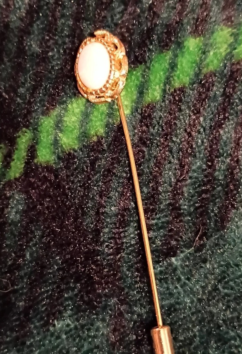 Gorgeous Vintage Gold Victorian Stick Pin with Beautiful Opal Stone Gorgeous Vintage Gold Victorian Stick Pin with Beautiful Opal Stone
