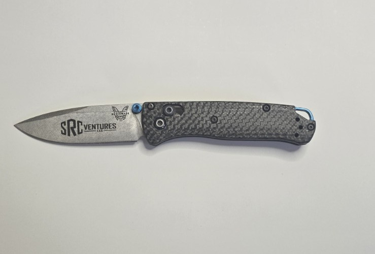 Benchmade 533-3 Mini Bugout - Carbon Fiber - S90V Stainless Steel Blade Benchmade 533-3 Mini Bugout - Carbon Fiber - S90V Stainless Steel Blade