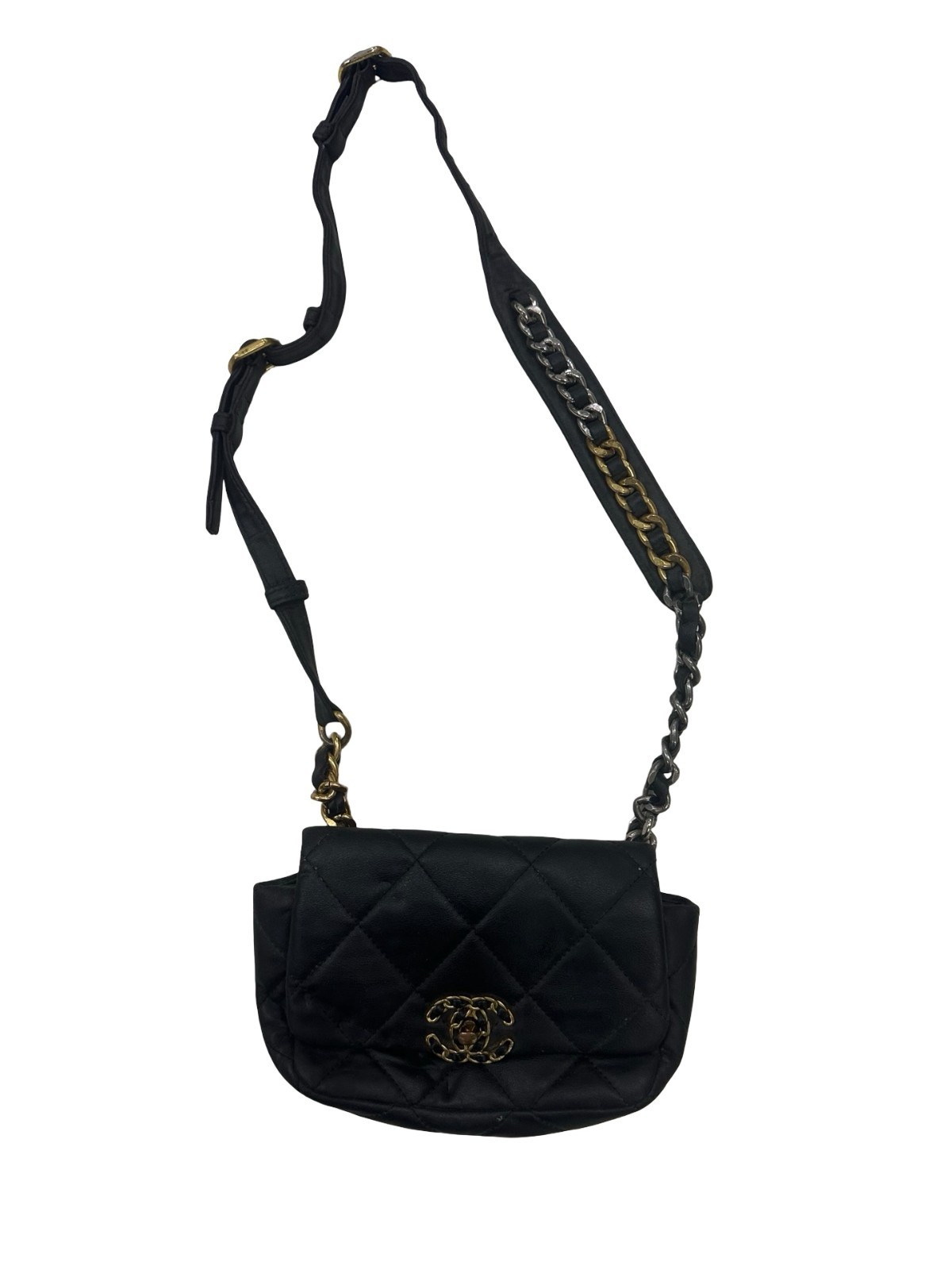 CHANEL Preowned Black Leather Quilted Flab Bag Made in Italy CHANEL Preowned Black Leather Quilted Flab Bag Made in Italy