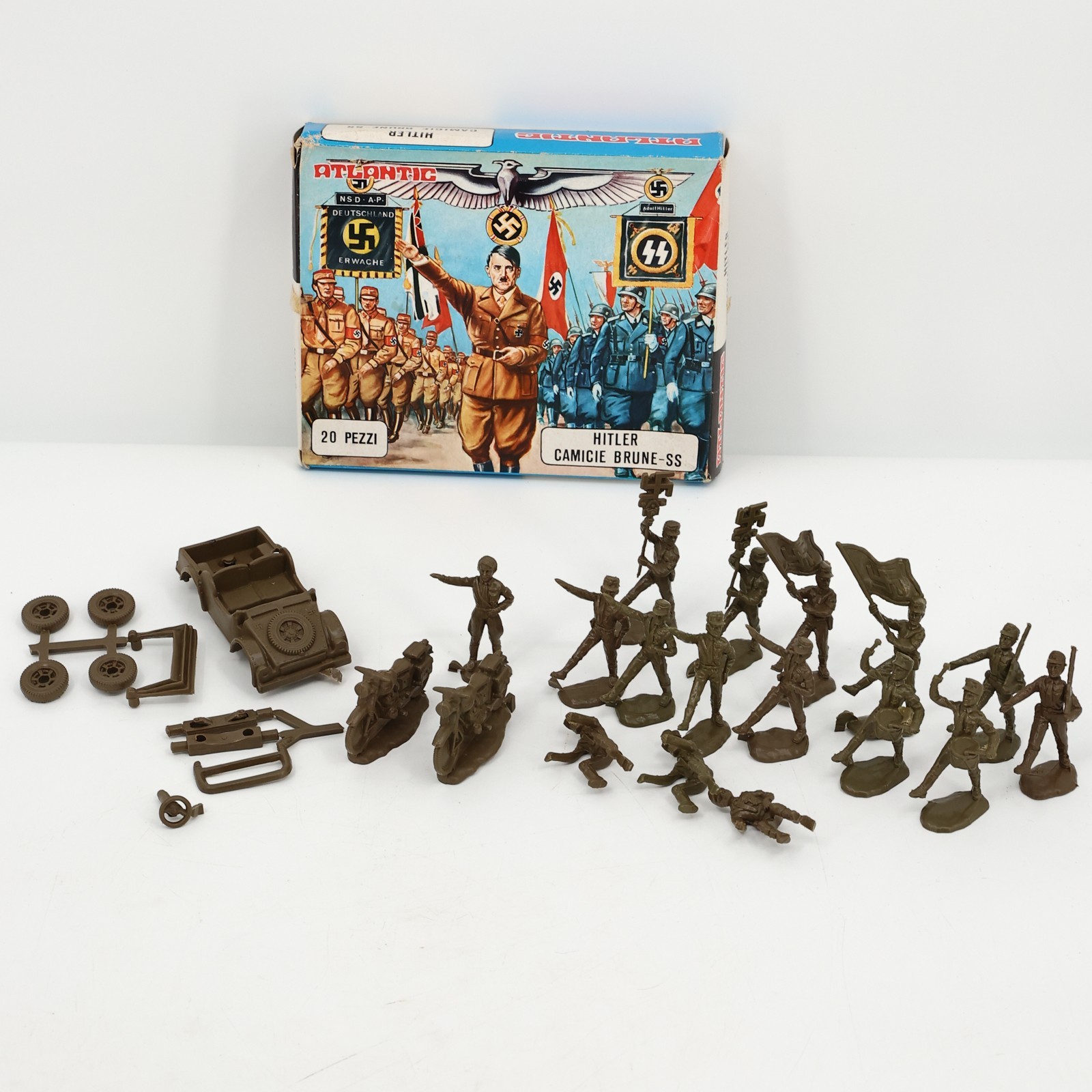Vintage Atlantic 11008 German Leader Camicie Brune-SS 1970s 1:32 Scale Model Kit Vintage Atlantic 11008 German Leader Camicie Brune-SS 1970s 1:32 Scale Model Kit
