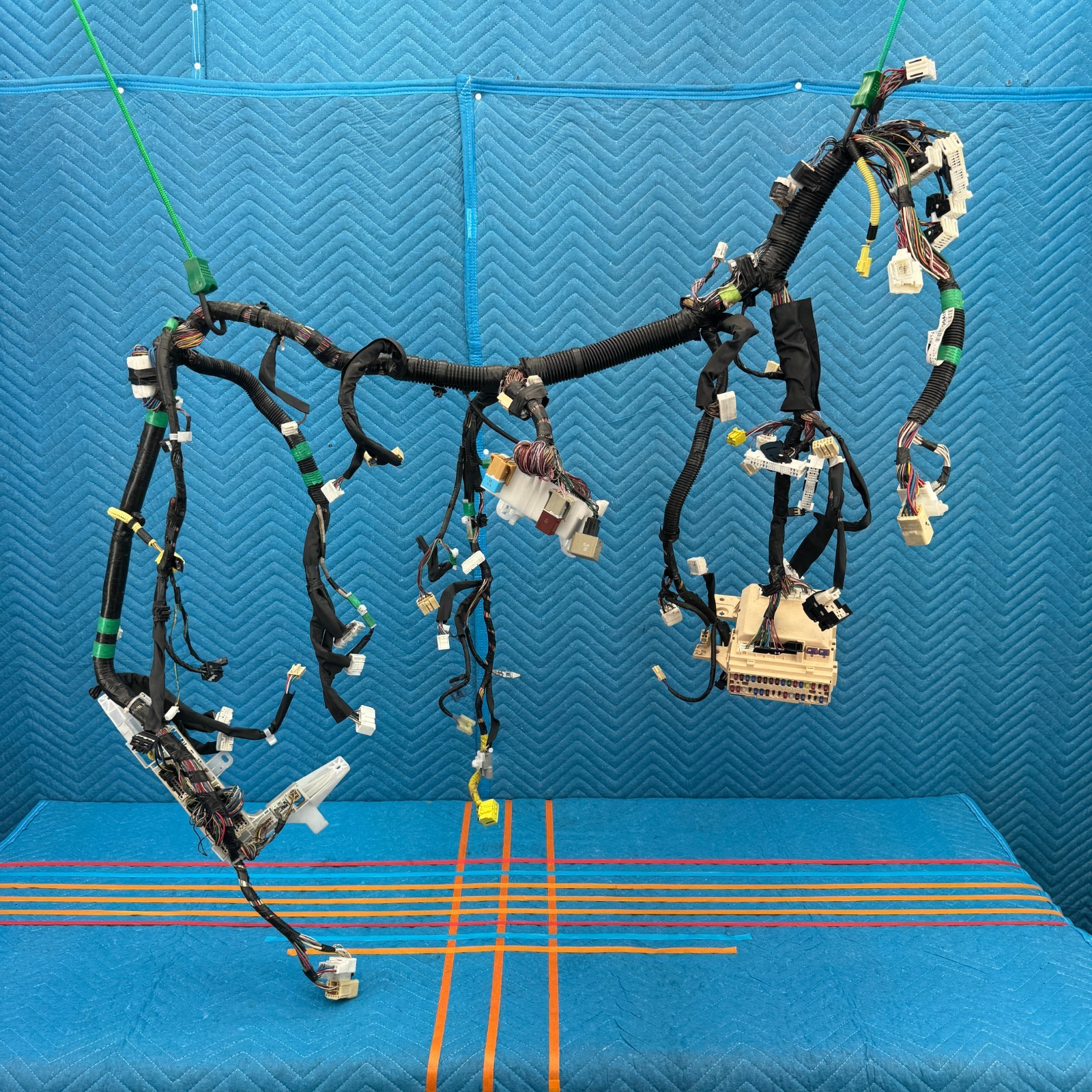2006–2010 Toyota Sienna Dashboard Wiring Harness OEM 8214108500A1 2006–2010 Toyota Sienna Dashboard Wiring Harness OEM 8214108500A1