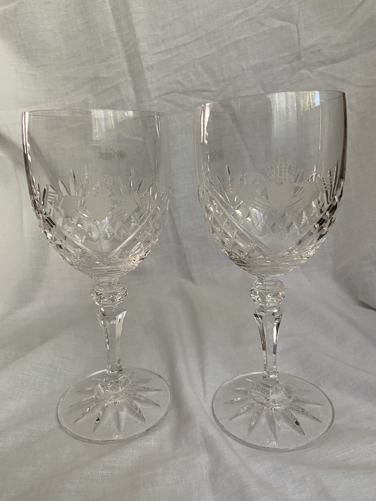 2 GALWAY IRISH CRYSTAL WINE GLASSES IN BOX, NEW, Never used, Made in Ireland 2 GALWAY IRISH CRYSTAL WINE GLASSES IN BOX, NEW, Never used, Made in Ireland