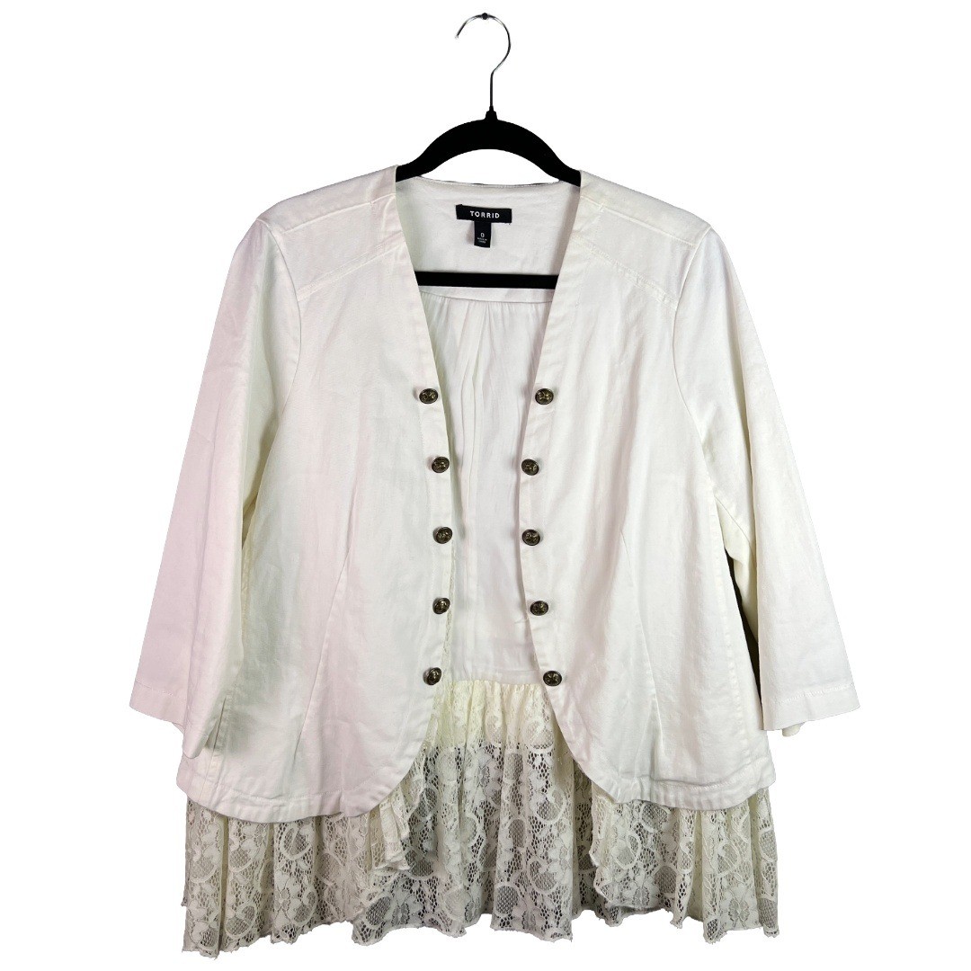 Torrid White Lace Trim Jacket 2010s Women\'s Size 0 L Coquette Whimsigoth