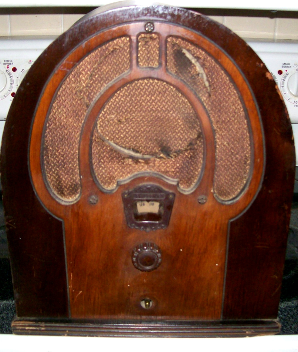 PHILCO JR. model 80 radio PHILCO JR. model 80 radio