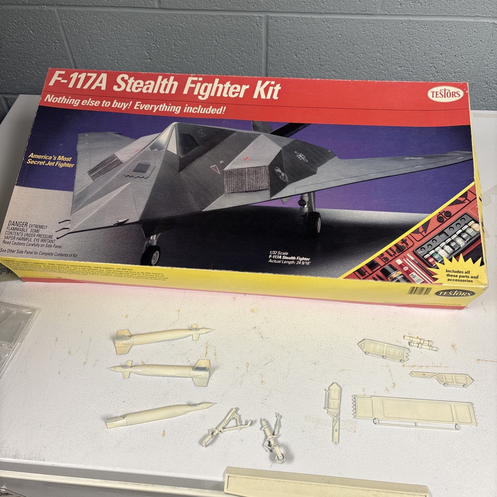 VTG Testors F-117a Stealth Fighter Kit 405 1990 NOS 1/32 FOR PARTS INCOMPLETE VTG Testors F-117a Stealth Fighter Kit 405 1990 NOS 1/32 FOR PARTS INCOMPLETE