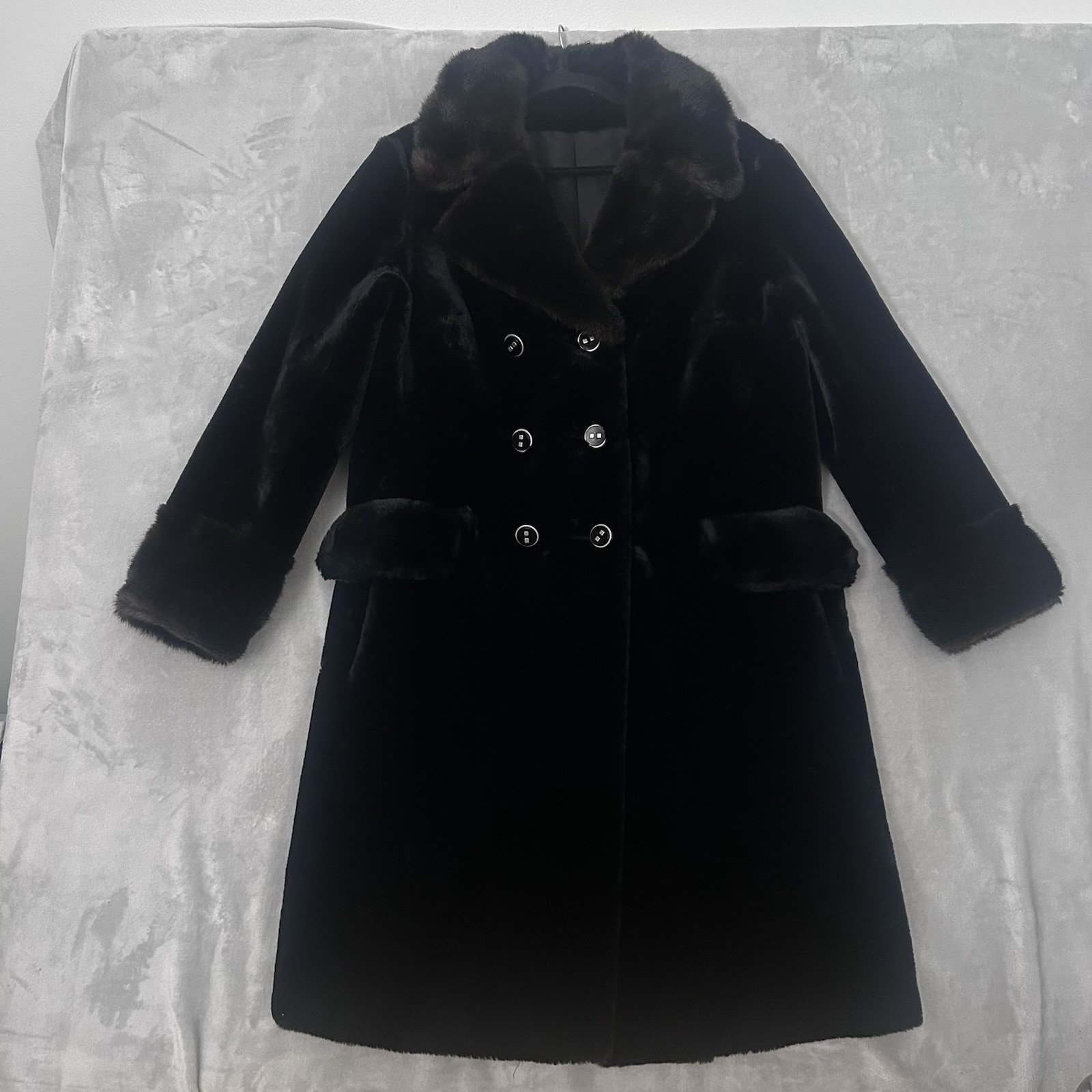 VTG 70s Donnybrook Faux Fur Coat Women L Black Brown Trim Double Breast Mob Wife VTG 70s Donnybrook Faux Fur Coat Women L Black Brown Trim Double Breast Mob Wife