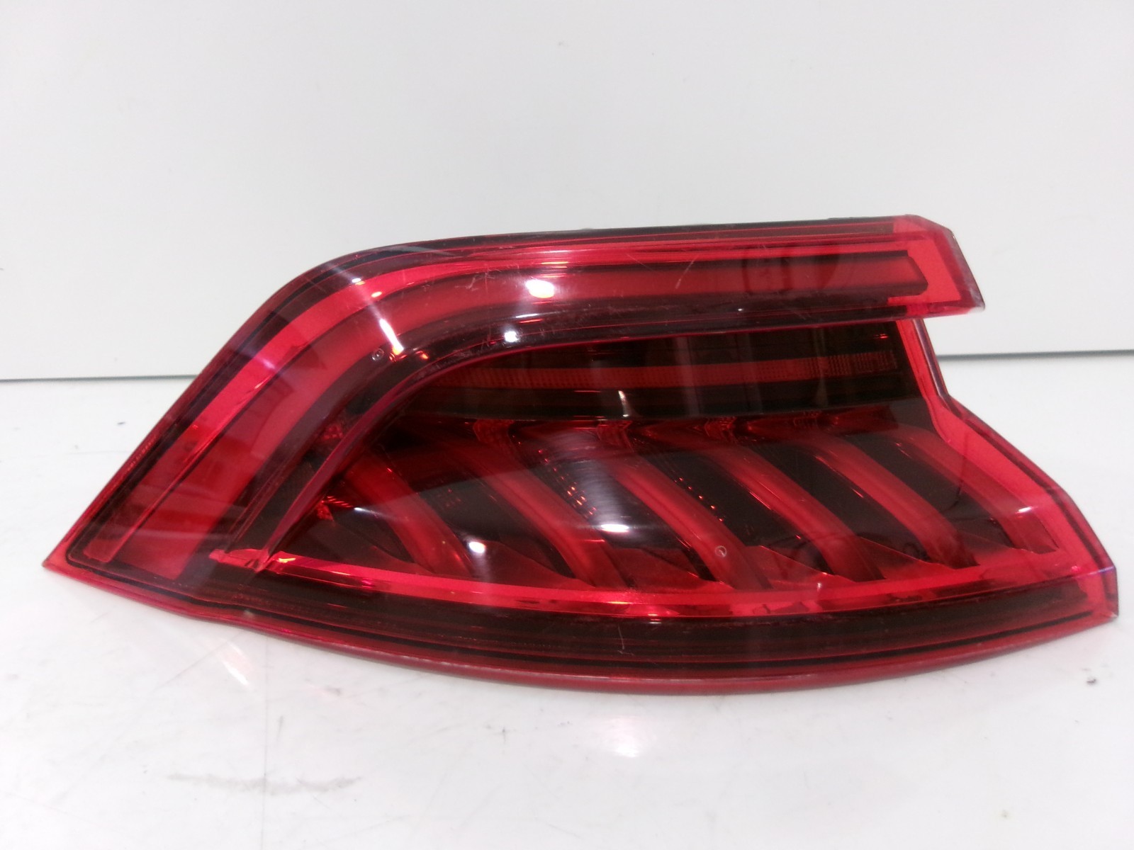 2019 - 2023 Audi Q8 Driver Left LH Quarter Panel LED Tail Light w/ Animation OEM