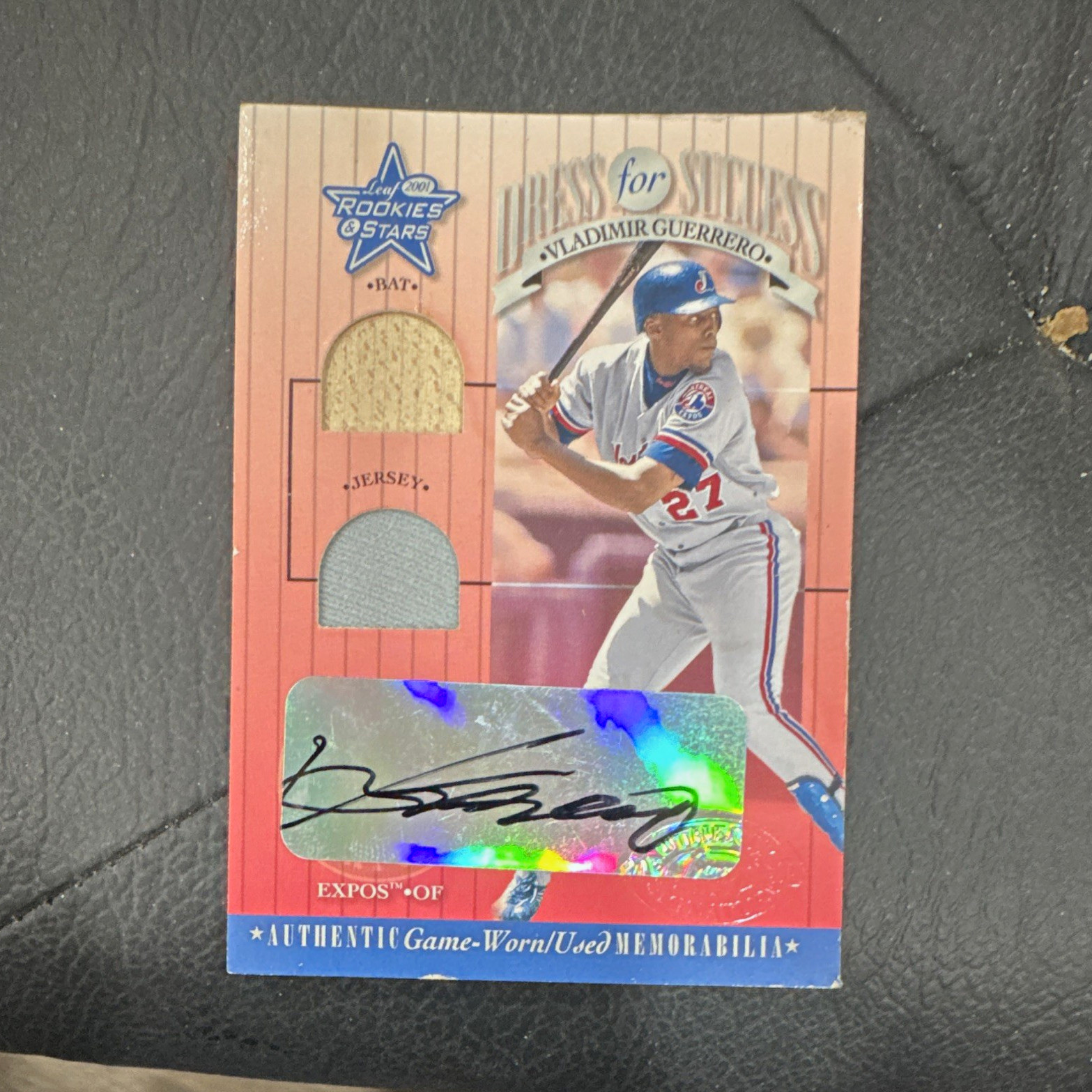 2001 Leaf Rookies & Stars Dress for Success Vladimir Guerrero DFS-12 MEM 2001 Leaf Rookies & Stars Dress for Success Vladimir Guerrero DFS-12 MEM