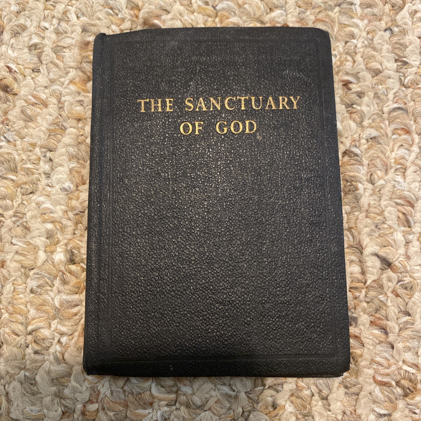 The Sanctuary of God (No author) (ID:03764) The Sanctuary of God (No author) (ID:03764)