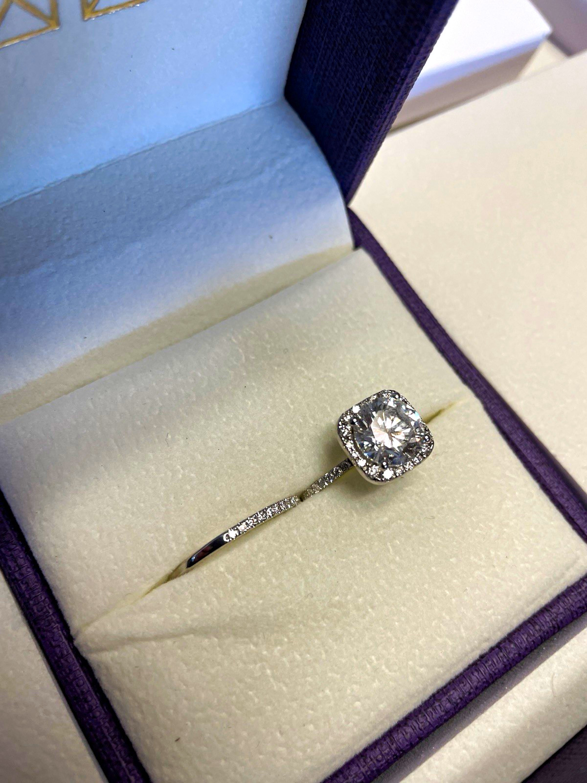 3.32ct Natural Round Brilliant Diamond - 2.5ct Sol 14k White Gold Ring