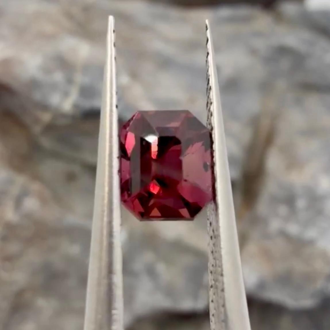 GFCO Certified 1.0Ct Natural Unheated Rare Brownish-Pink Sapphire