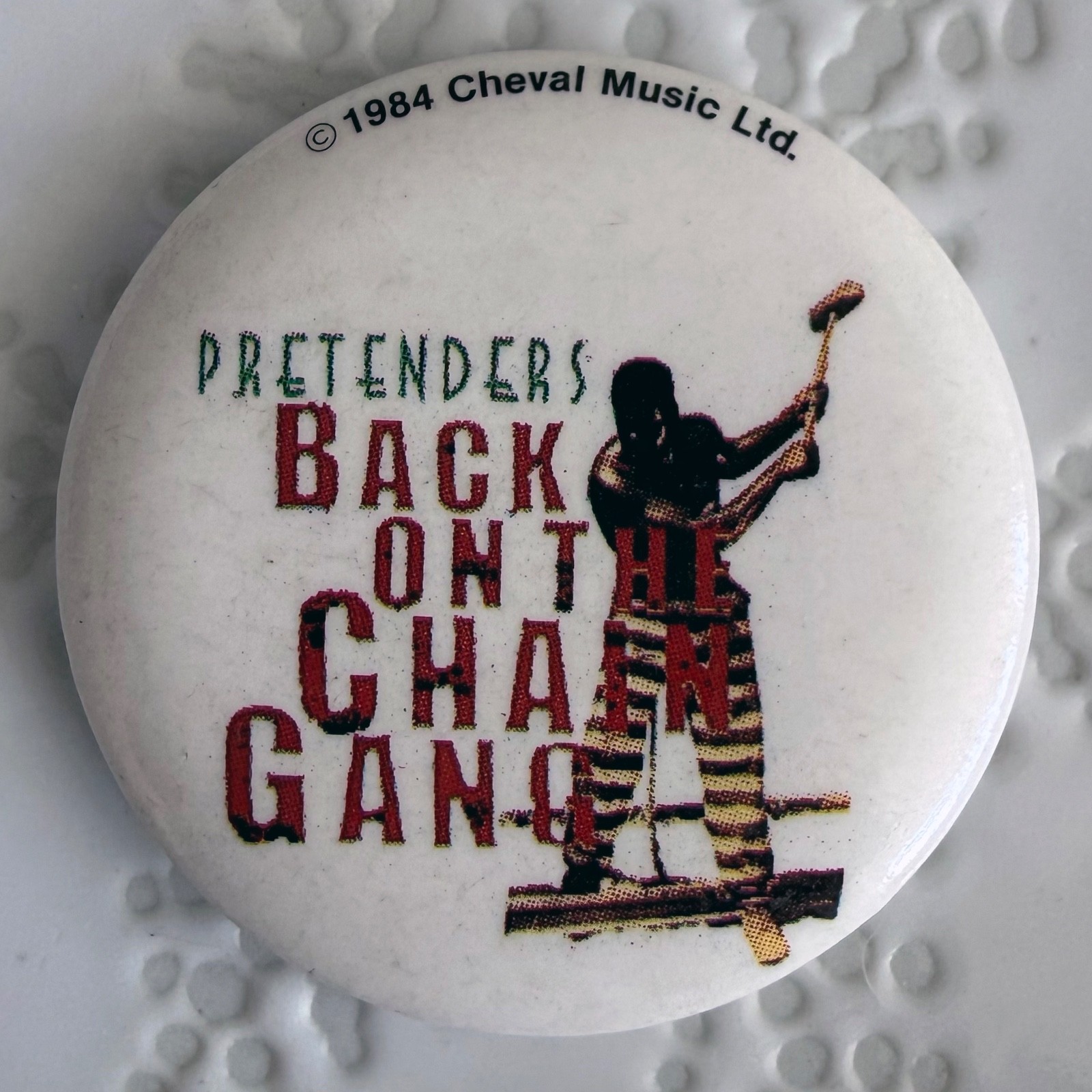 Vintage 1984 PRETENDERS button CHRISSIE HYNDE pin Back on The Chain Gang badge Vintage 1984 PRETENDERS button CHRISSIE HYNDE pin Back on The Chain Gang badge