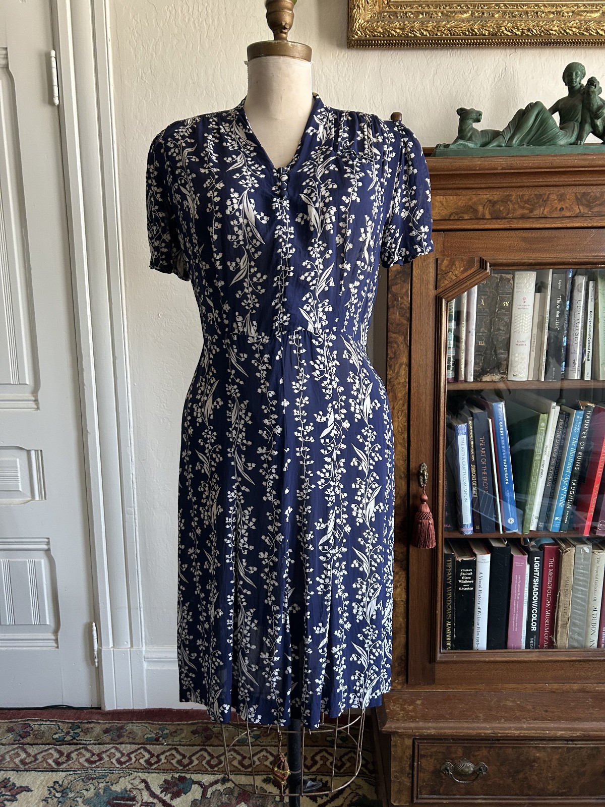Vintage 1930s 40s Navy Blue White Floral Rayon Day Dress Bias Cut M/L Midi Light Vintage 1930s 40s Navy Blue White Floral Rayon Day Dress Bias Cut M/L Midi Light