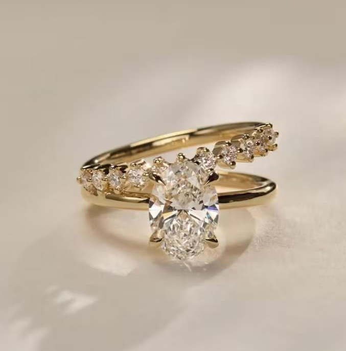 3.30Ct Oval-Cut VS1 Lab Grown Diamond Bridal Engagement Ring Set 14K Yellow Gold