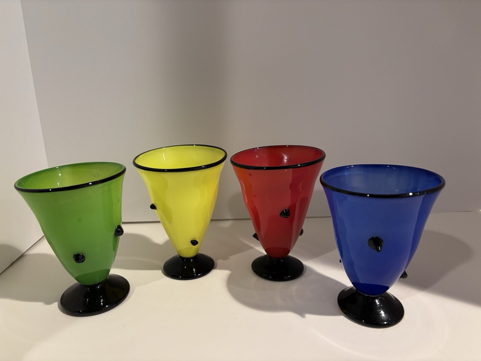 Set Of 4 Susan Belyea Signed Smarty Series Glasses
