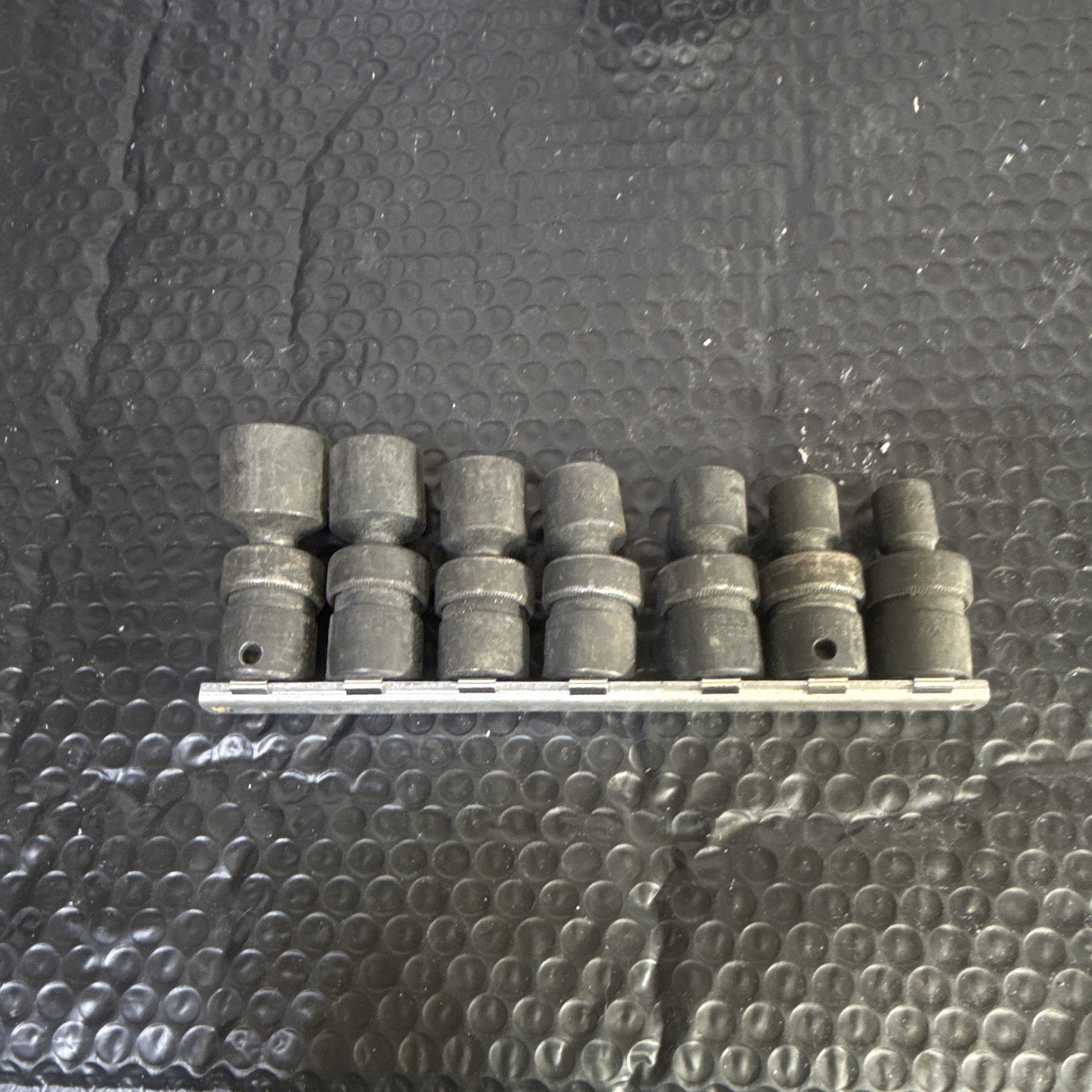 Snap On 3/8 To 3/4 3/8 Drive Universal Impac Socket Set Barely Used No Marks Snap On 3/8 To 3/4 3/8 Drive Universal Impac Socket Set Barely Used No Marks