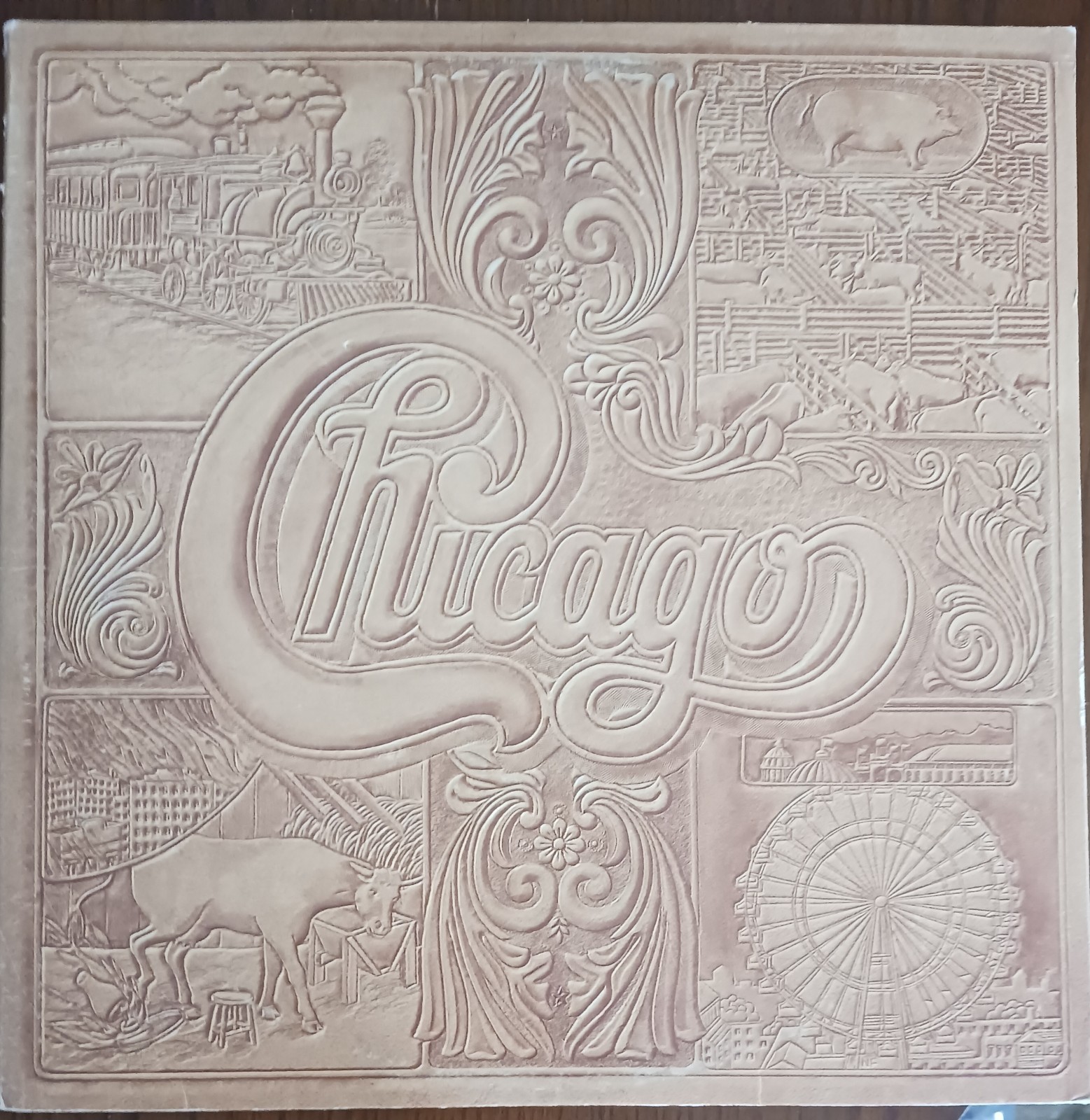 CHICAGO VII - 1974 COLUMBIA RECORDS VINYL 2XLP SET - (VG/VG) CHICAGO VII - 1974 COLUMBIA RECORDS VINYL 2XLP SET - (VG/VG)