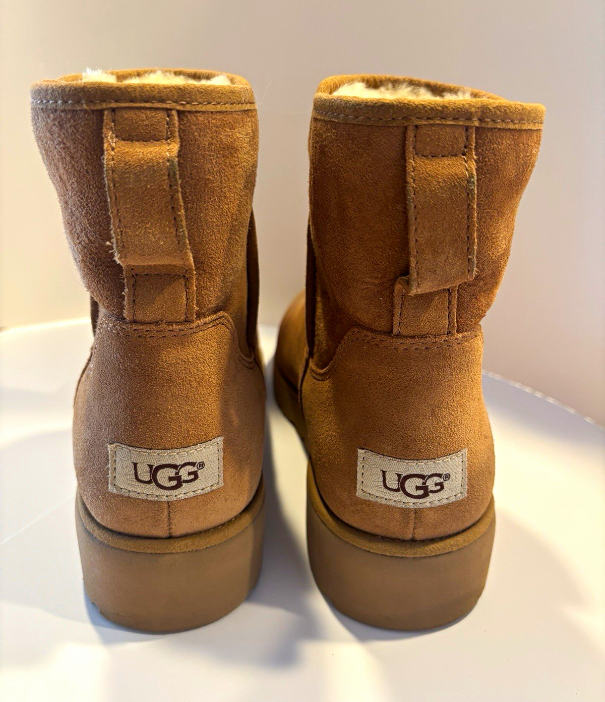 UGG Kristin Classic Slim Mini Chestnut Women’s US 9 NEW