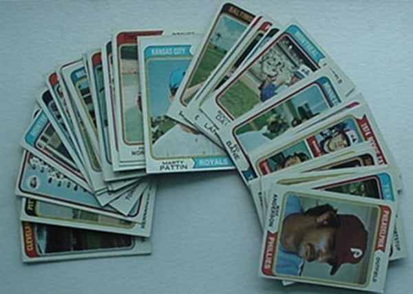 1977 TOPPS BASEBALL CARD SINGLES (251-500)***60¢ EACH / $3 MINIMUM***