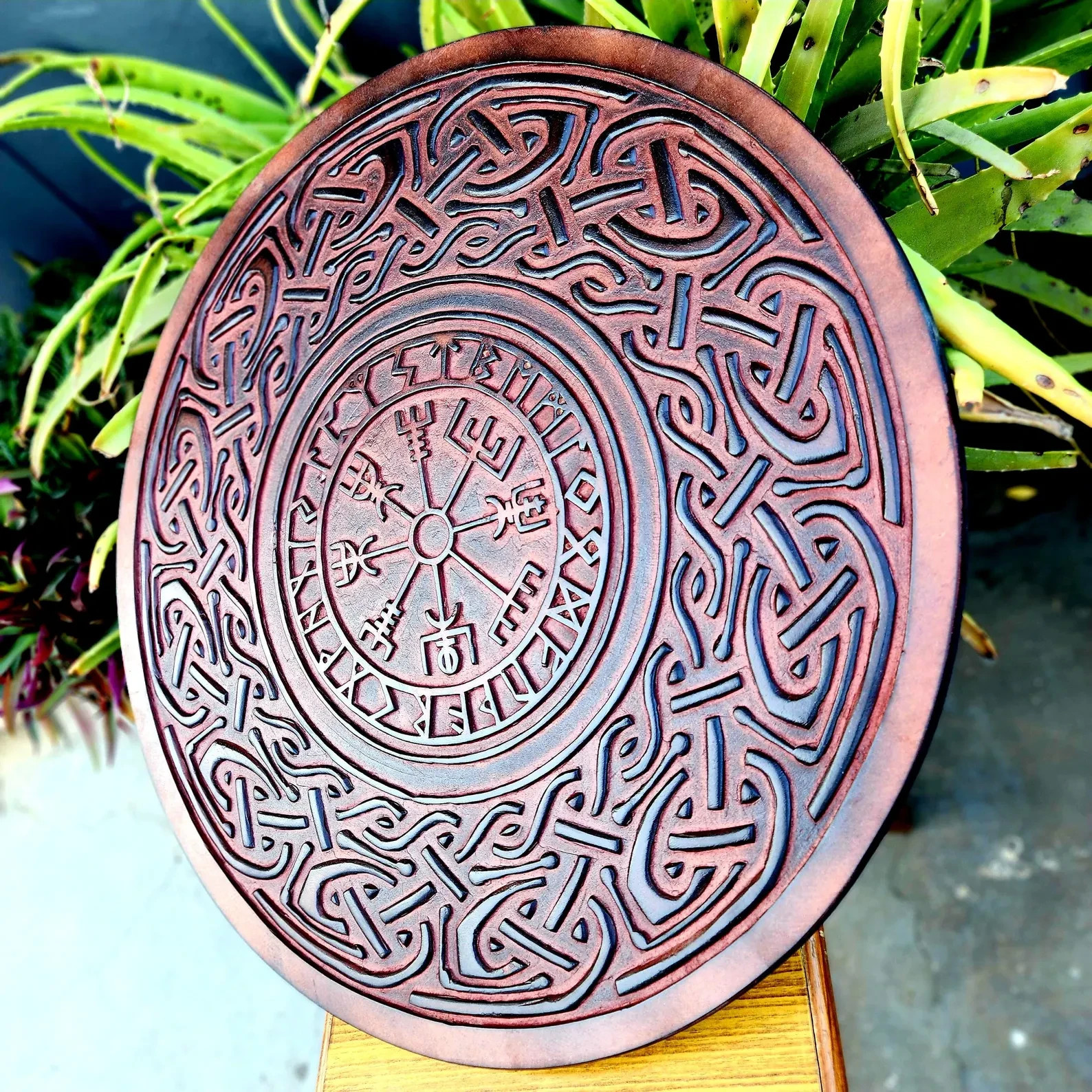 Viking Vegvisir Shield: Engraved Wooden Compass, Celtic Design