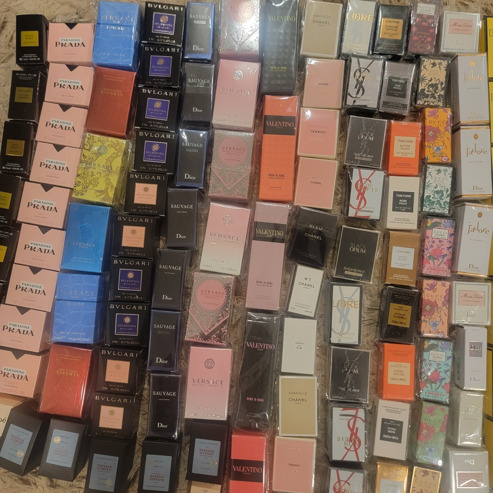Lot of 40 Mini Perfumes Travel Size Assorted Brand New Sealed WHOLESALE Lot of 40 Mini Perfumes Travel Size Assorted Brand New Sealed WHOLESALE