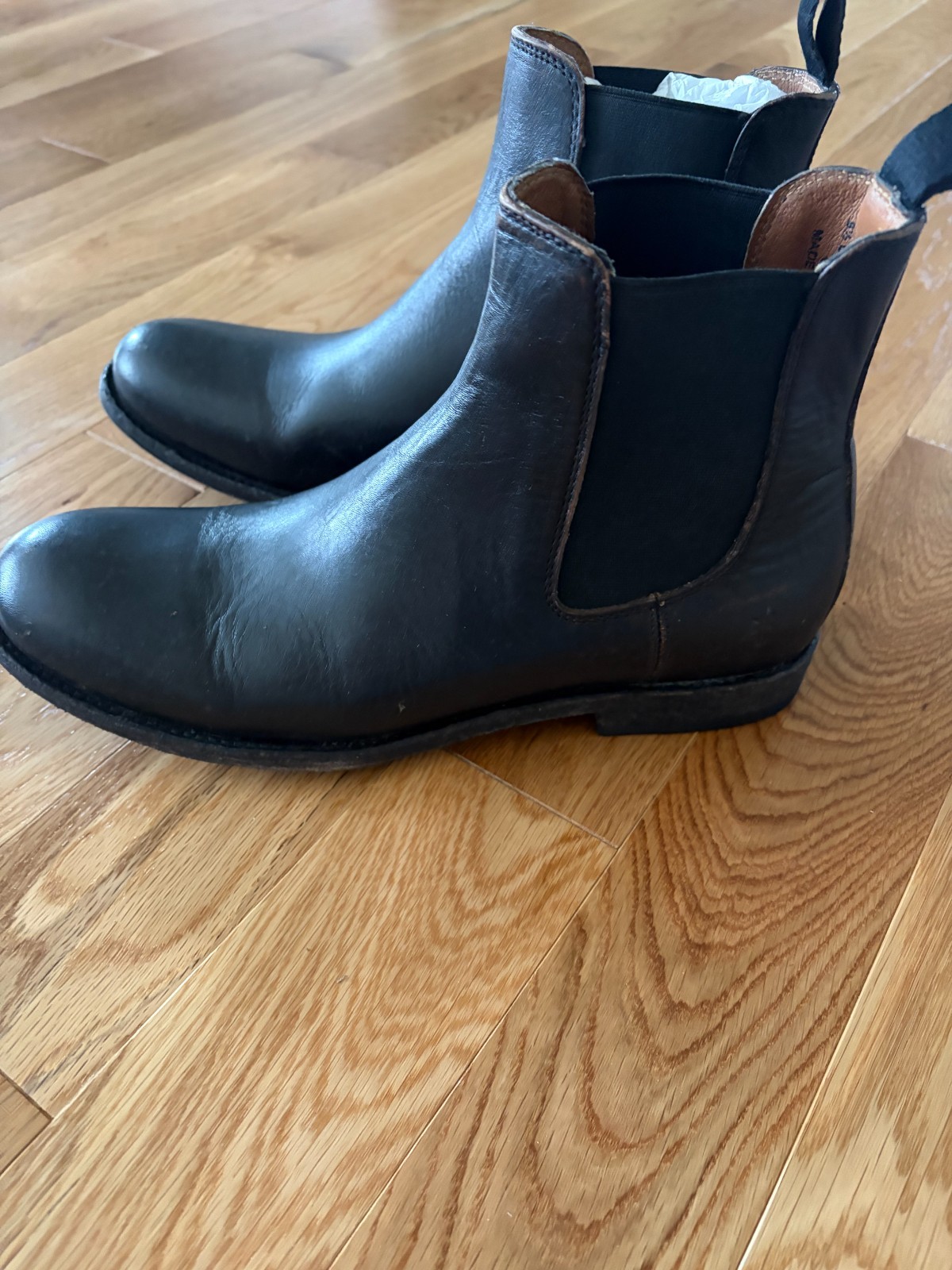 Woman\'s Frye Leather Chelsea Antique Black Boot Woman\'s Frye Leather Chelsea Antique Black Boot