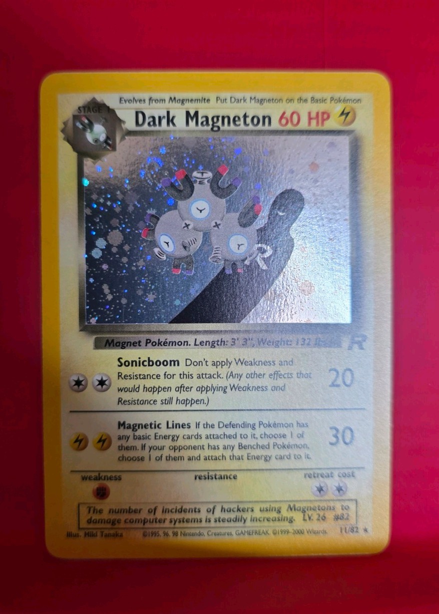 Dark Magneton 11/82 Team Rocket Holo NM
