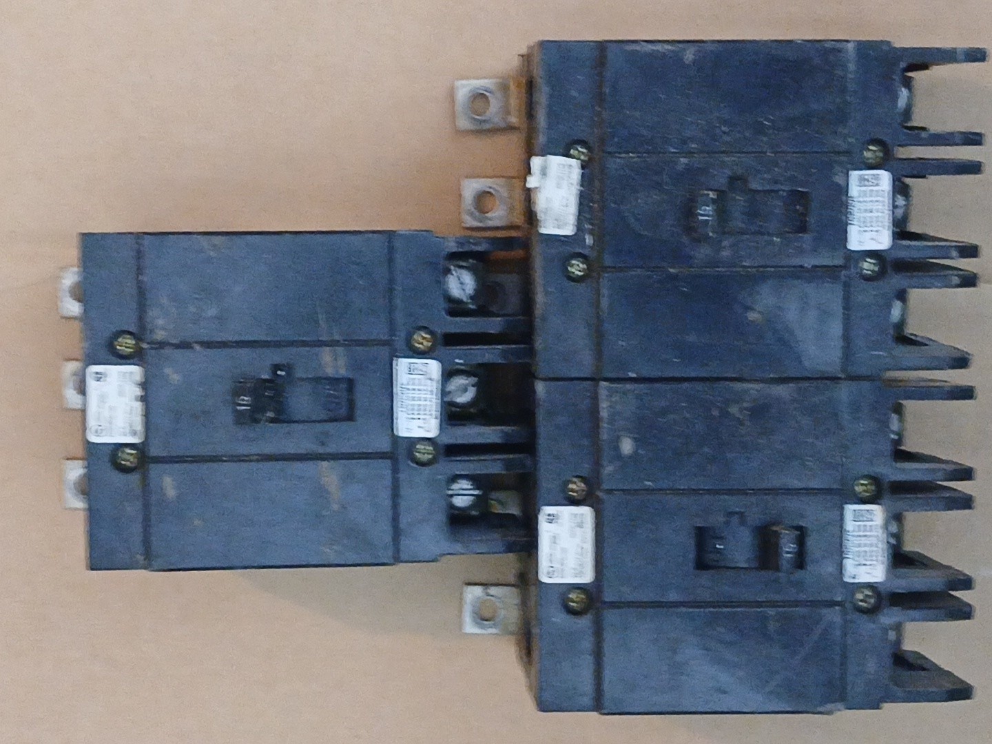 Lot Of 3 Cutler-Hammer 15 Amp Breaker 240/277/480 VAC 125/250 VDC 3 Pole GHB3015 Lot Of 3 Cutler-Hammer 15 Amp Breaker 240/277/480 VAC 125/250 VDC 3 Pole GHB3015