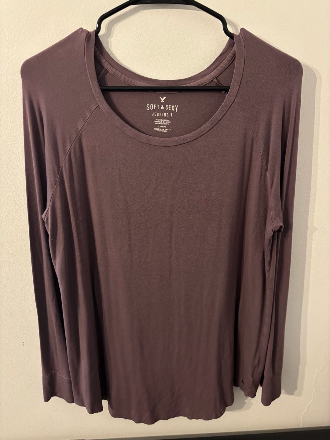 American Eagle Outfitters Soft & Sexy Jegging T Size L Purple Long Sleeve American Eagle Outfitters Soft & Sexy Jegging T Size L Purple Long Sleeve