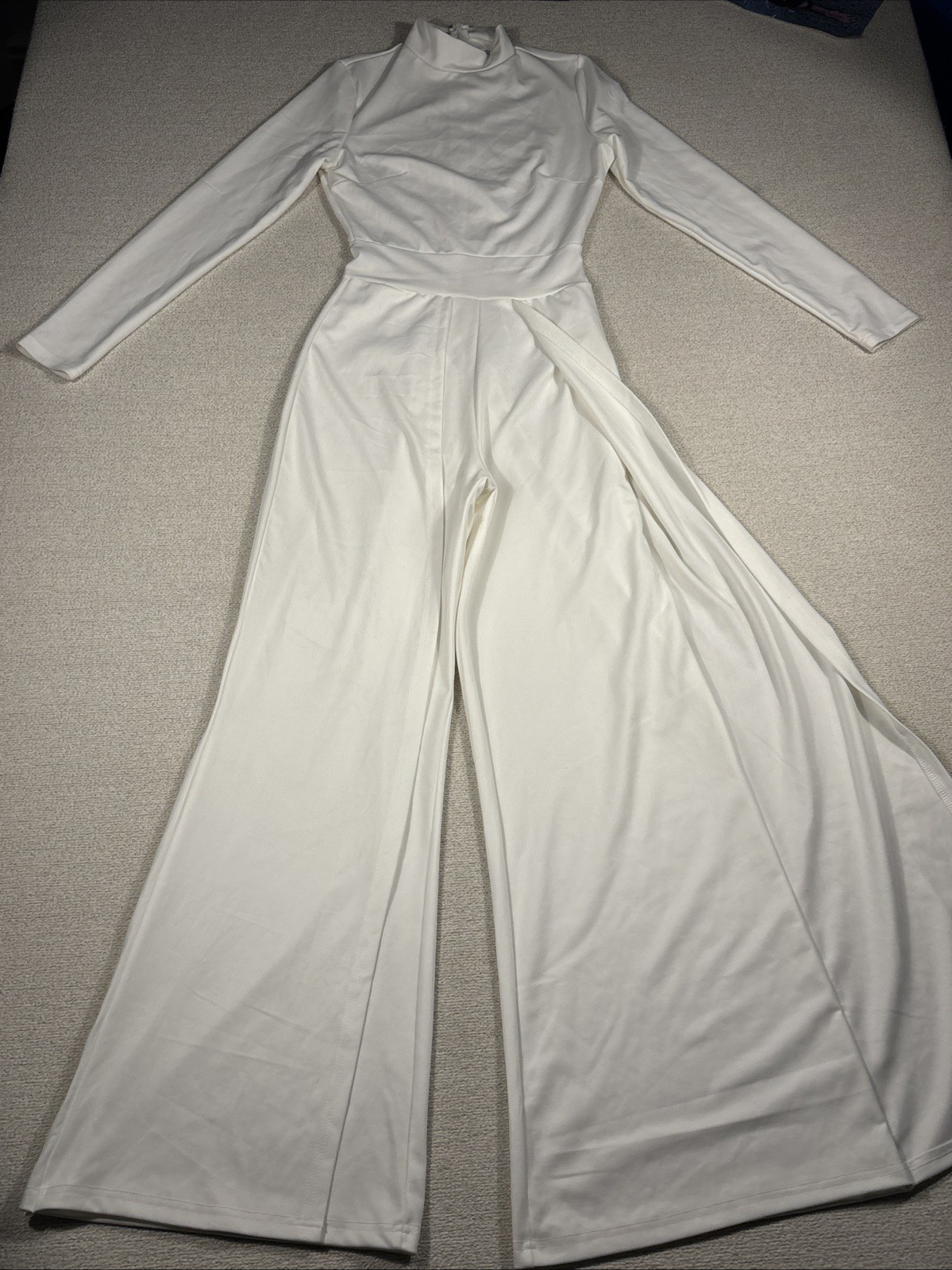 Retro Stage 60’s Jumpsuit Womens Medium White Robe Leg Pleated Rib LS Zip NWOT