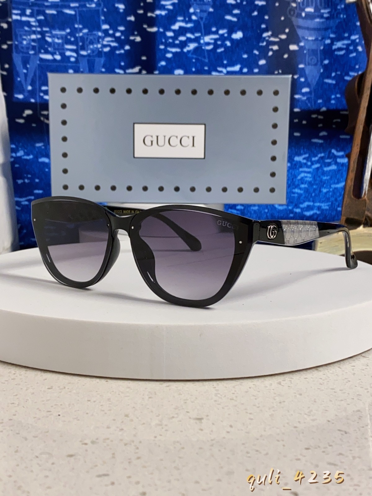 Gucci D2914 Women\'s black Cat-Eye frames Gradient lens sunglasses 65 12 140 Gucci D2914 Women\'s black Cat-Eye frames Gradient lens sunglasses 65 12 140