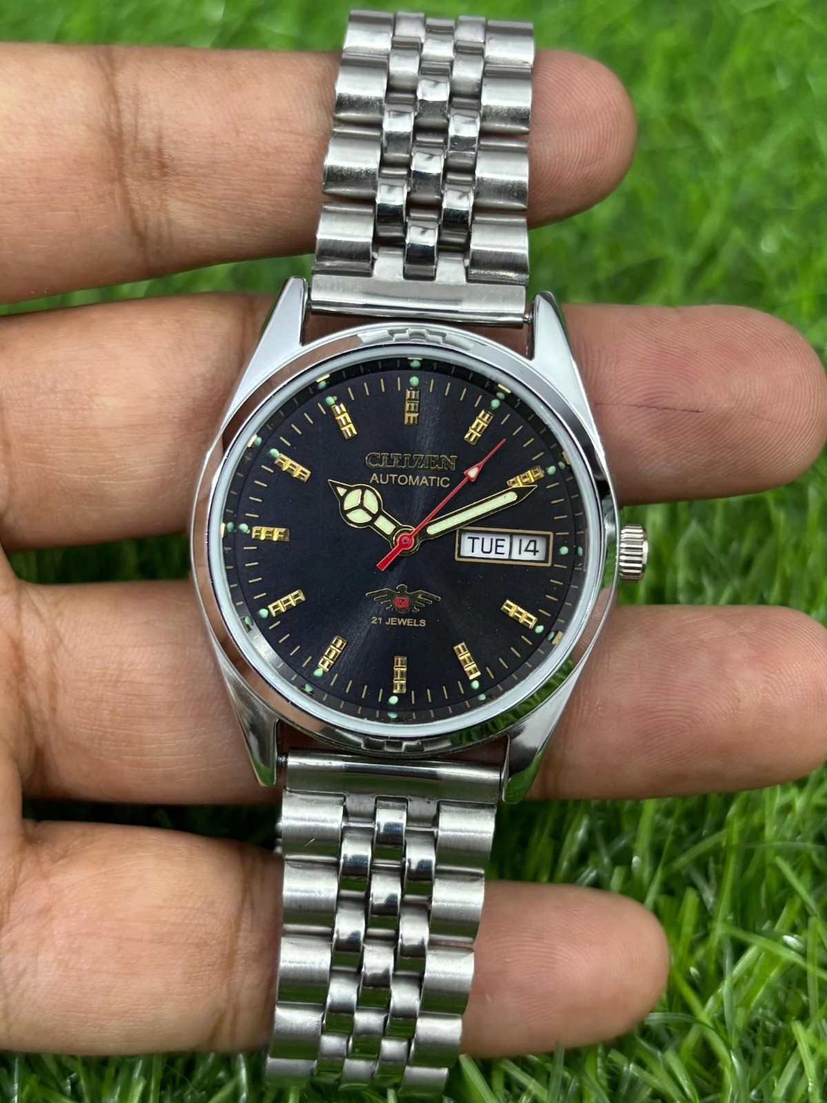 Vintage Citizen Automatic Men's Steel Day date Japanese refurbished wrist watch