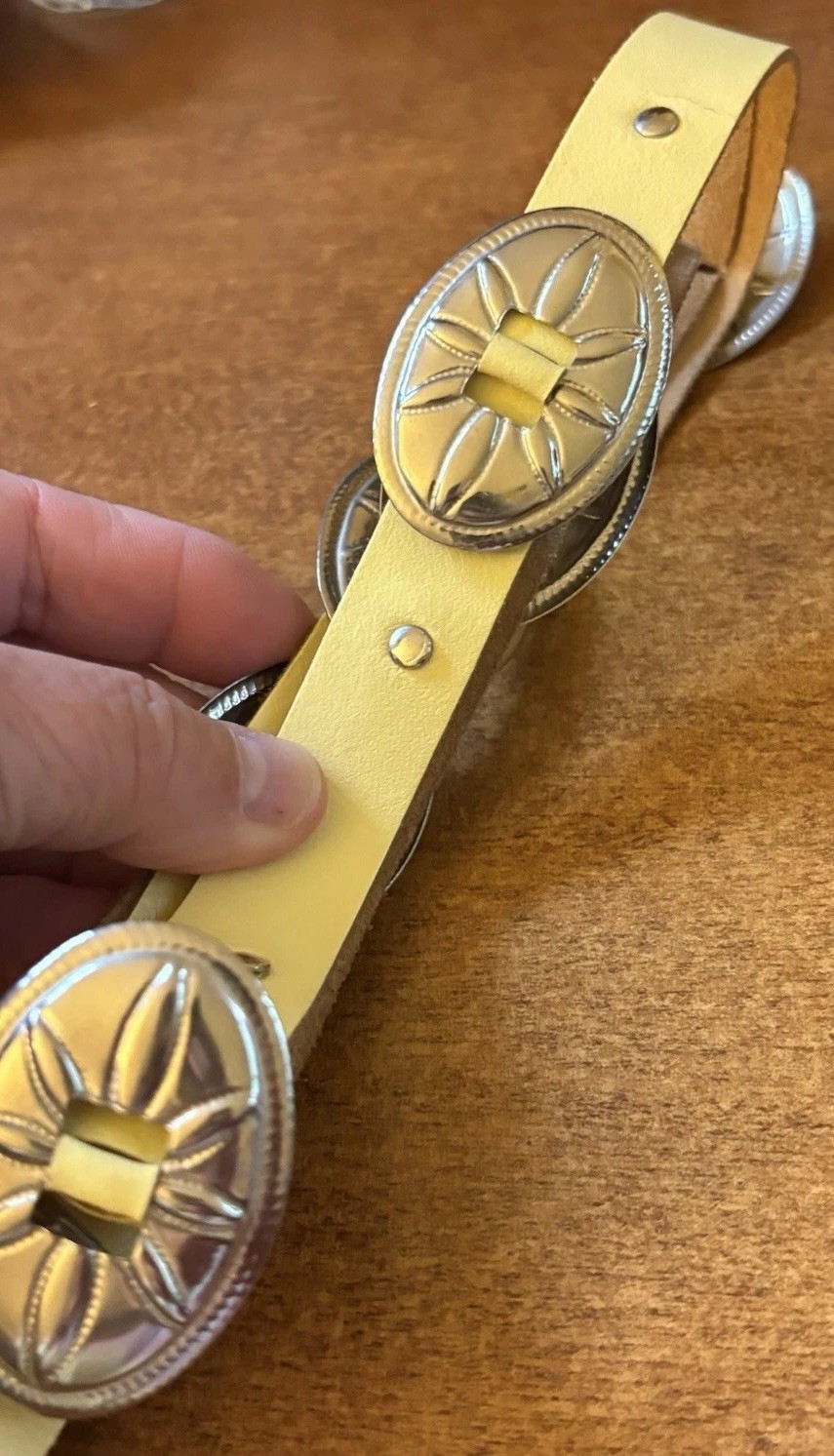 Ladies Vintage Western Yellow Leather Belt Silver Conchos,buckle Tip Size Med-Lg Ladies Vintage Western Yellow Leather Belt Silver Conchos,buckle Tip Size Med-Lg