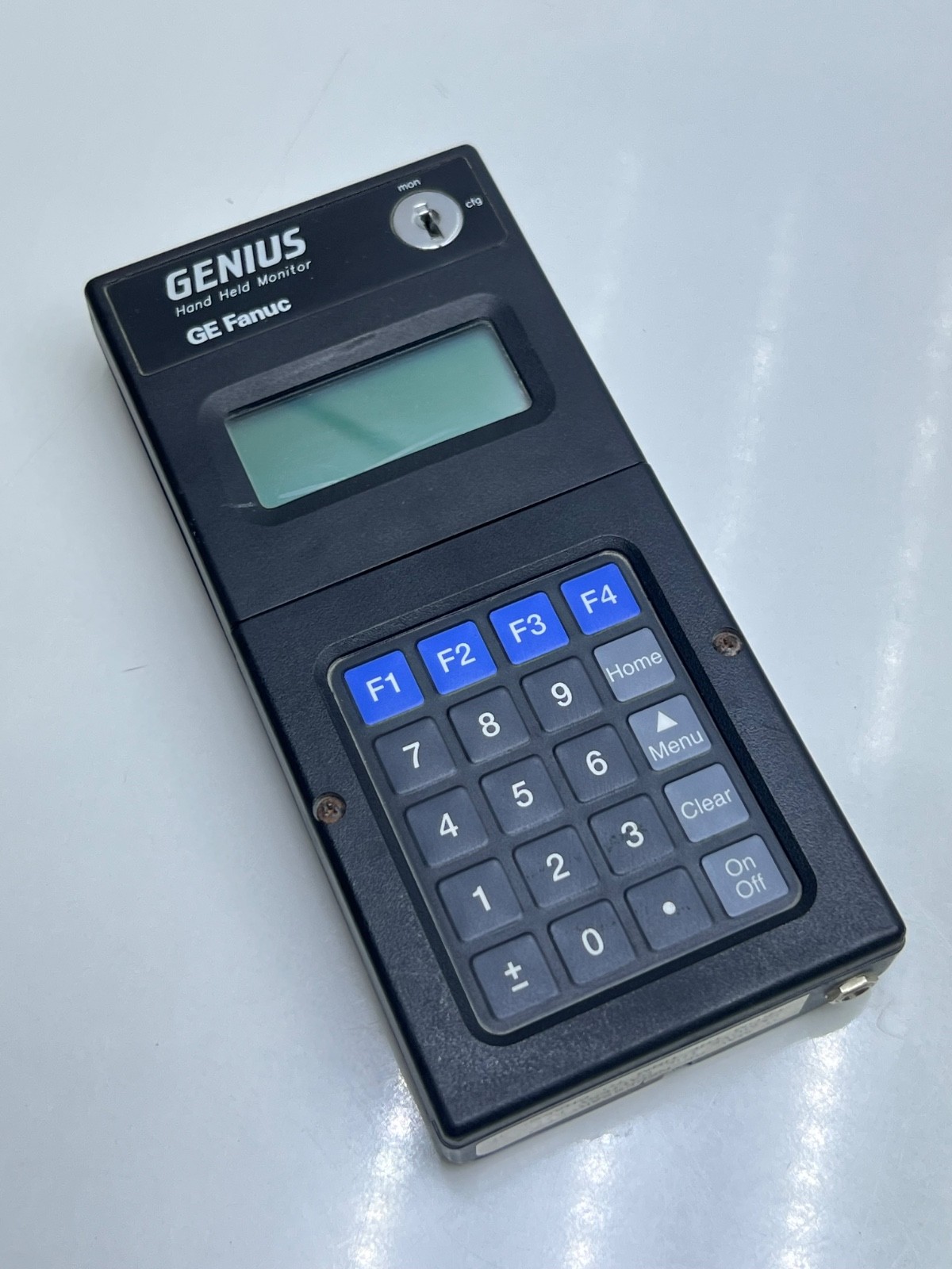 GE FANUC Genius IC660HHM501S Hand Held Monitor (Without Key)