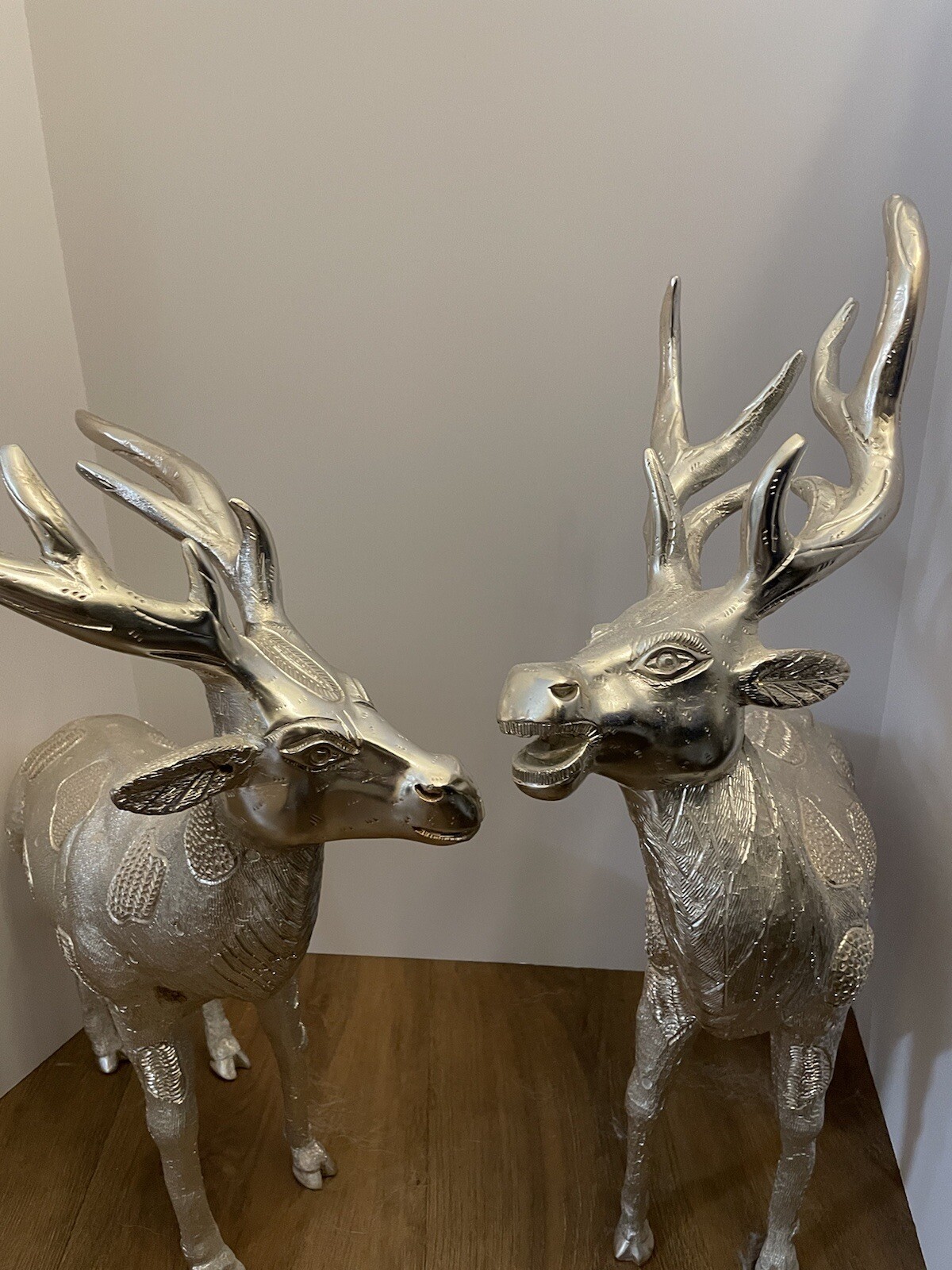VTG Pair of Detailed Silverplated Deer Heavyweight LargeMetal Statue India Style VTG Pair of Detailed Silverplated Deer Heavyweight LargeMetal Statue India Style
