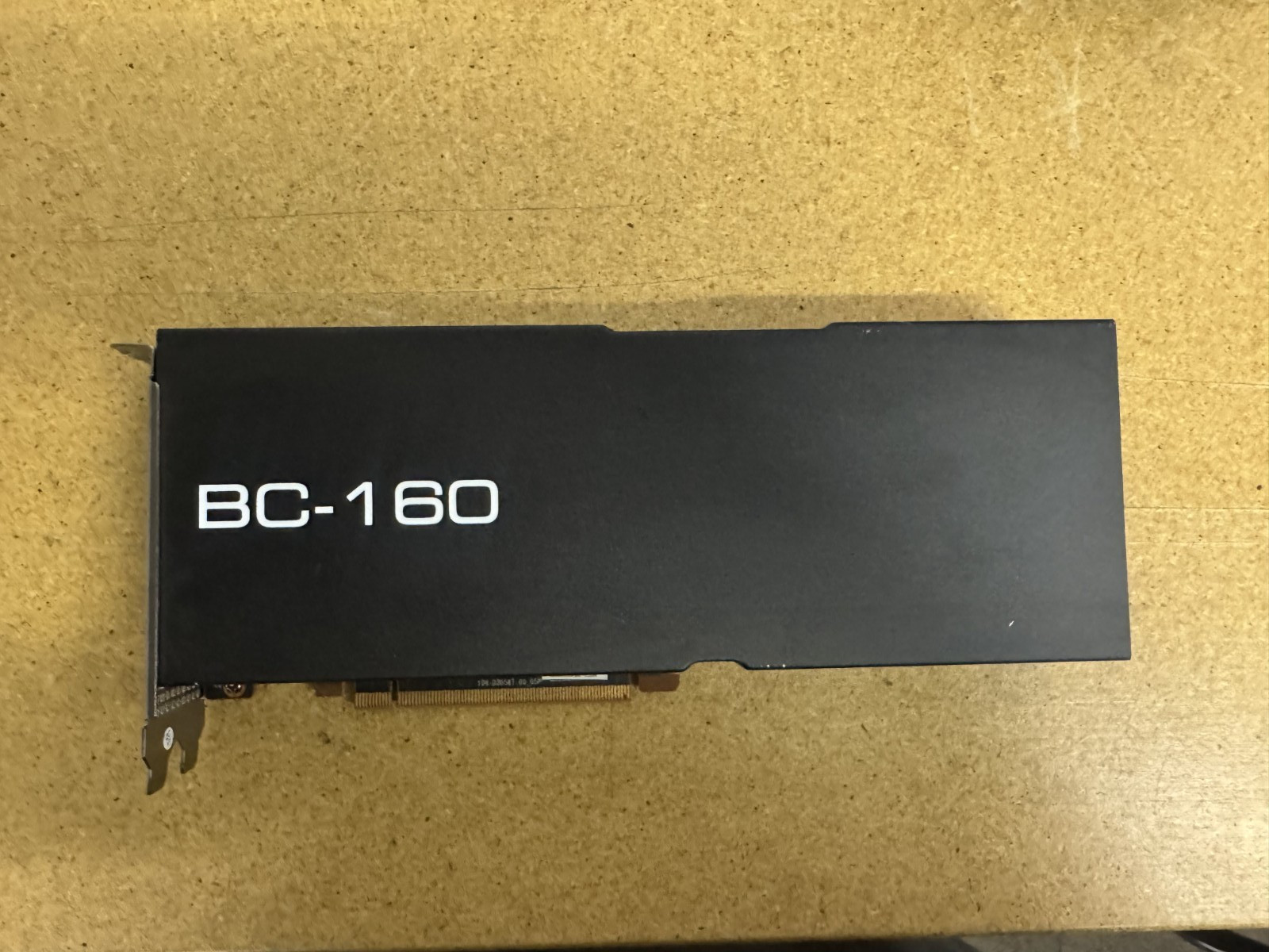 XFX BC-160 AMD Radeon Pro V520 8GB HBM2 Video Graphics Card XFX BC-160 AMD Radeon Pro V520 8GB HBM2 Video Graphics Card