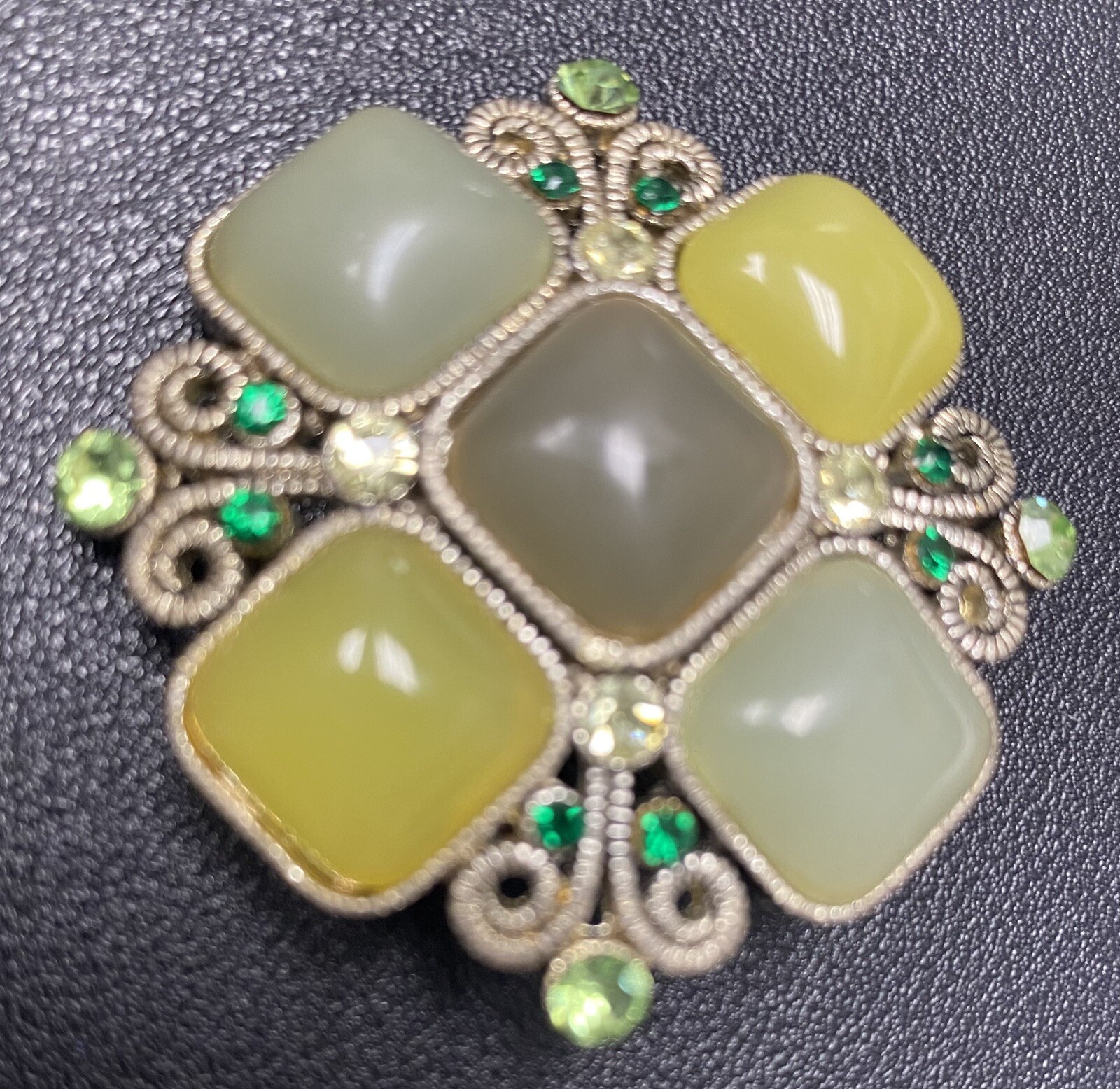 Vintage Celtic Cross Flower Green Cabochons And Crystals Brooch/Pendant Vintage Celtic Cross Flower Green Cabochons And Crystals Brooch/Pendant