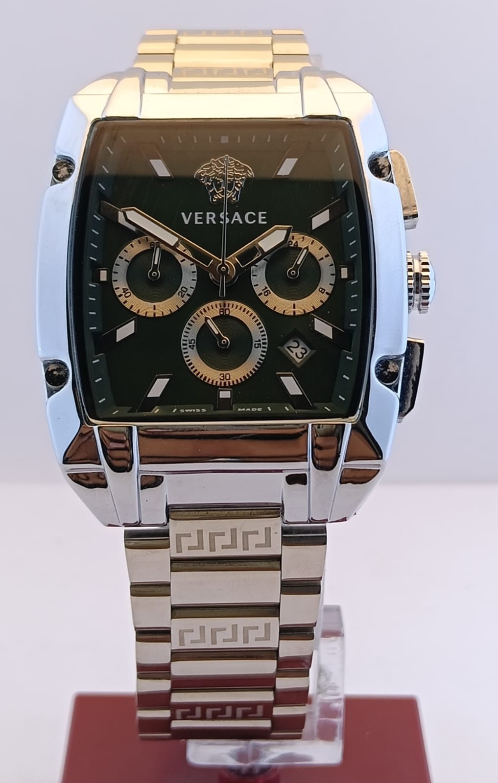 Vintage Versace Dominus Green Dial Date Chronograph Working Men\'s Wrist Watch