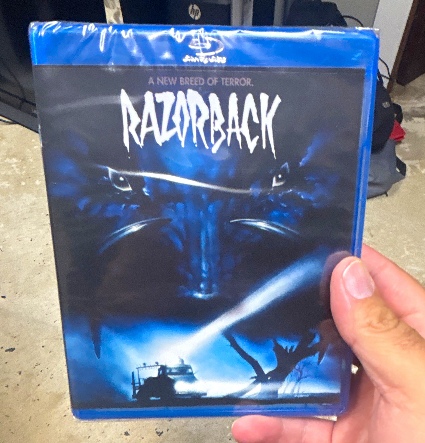 Scream Factory Razorback (Blu-ray, R) Gregory Harrison Widescreen Subtitles Scream Factory Razorback (Blu-ray, R) Gregory Harrison Widescreen Subtitles